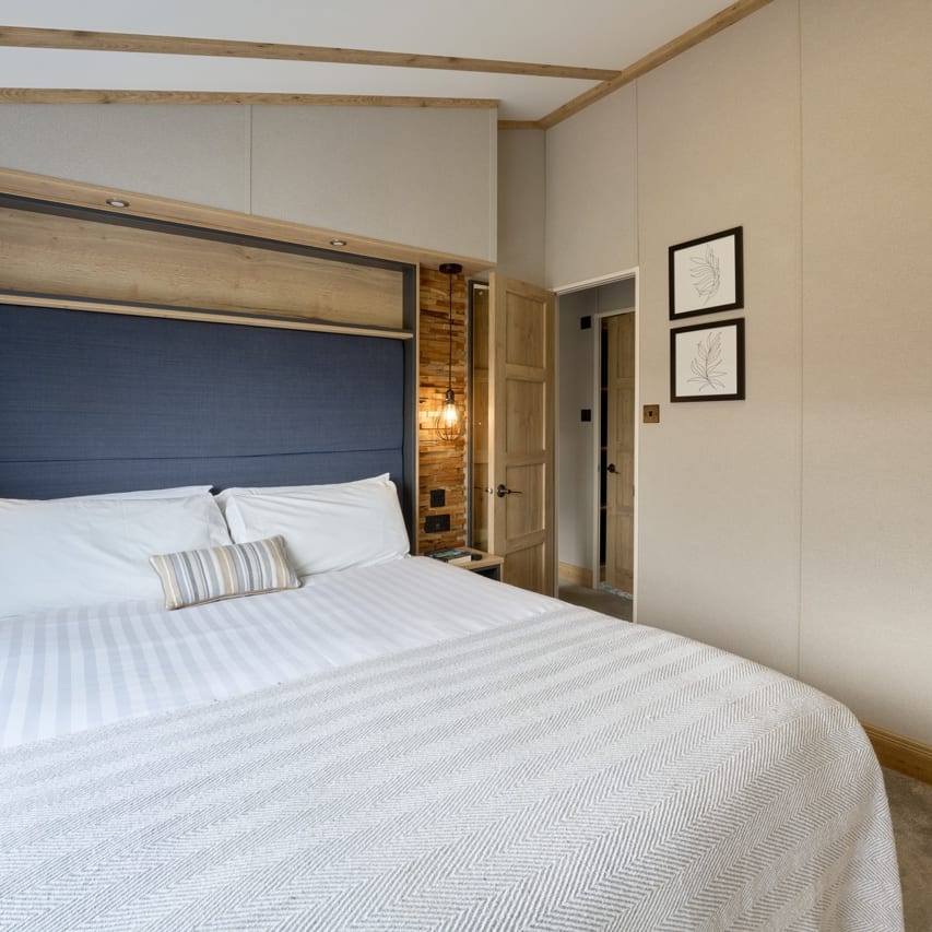 Comfortable double bed