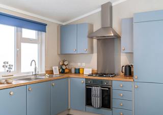 Clean and convenient kitchen