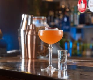 Happy hour and late night menu