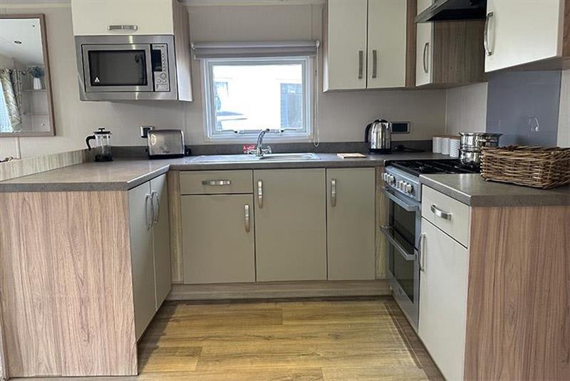 property gallery image 2