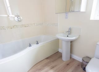 Comfort Cottage image