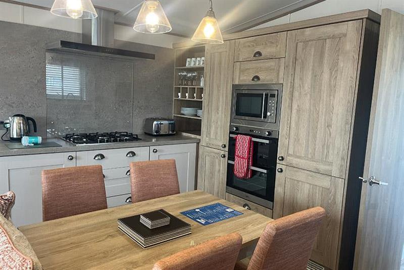 property gallery image 4