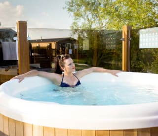 Lodges with hot tubs in Lincolnshire