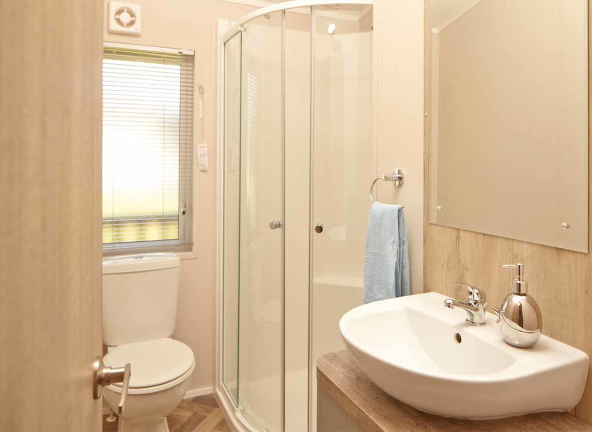 Superior Lodge image
