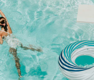 Outdoor swimming pools in Dorset