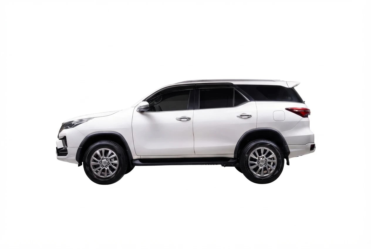 Toyota fortuner 2.4-at-4x4