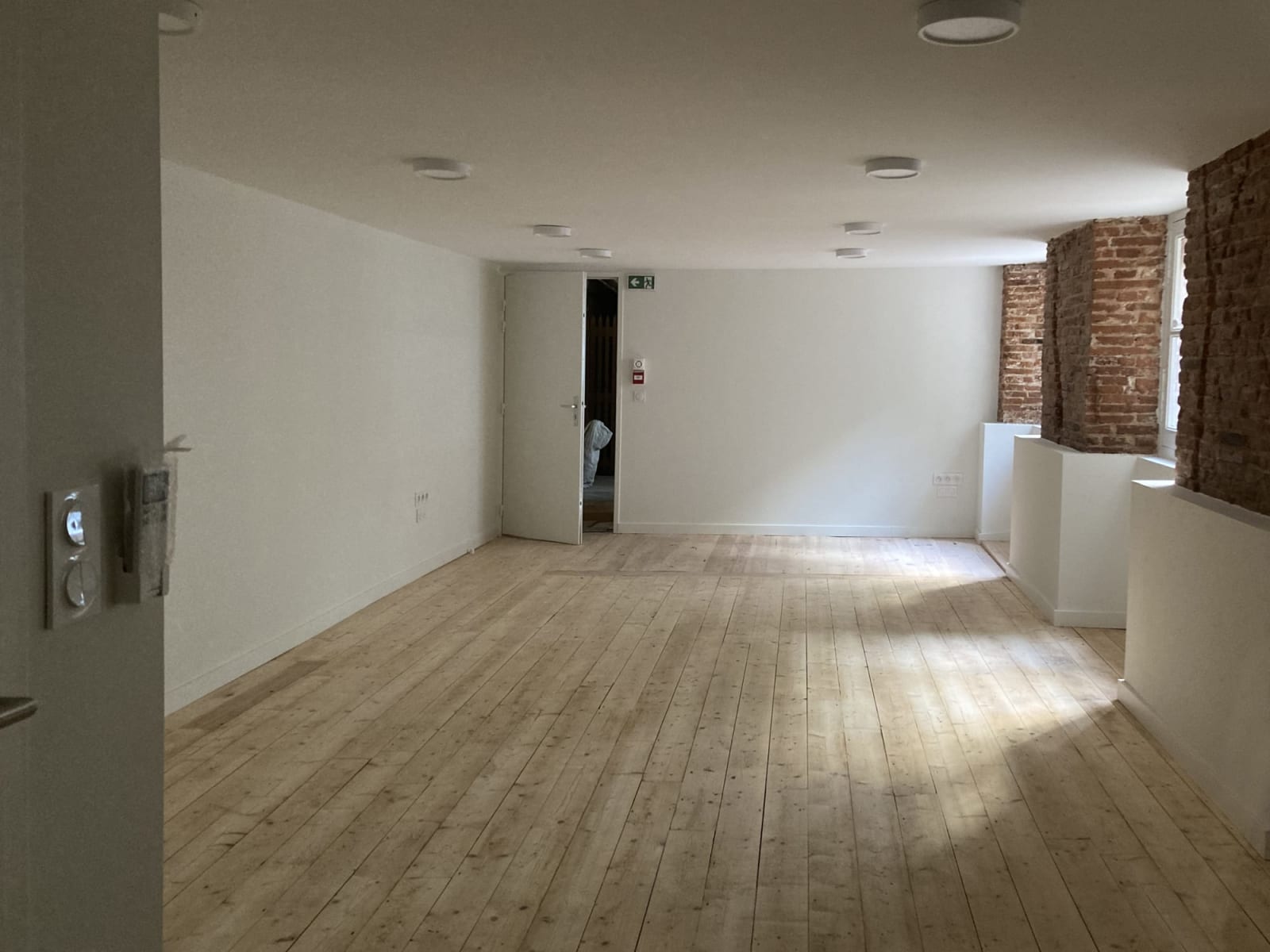 Bureaux de la cour - Image 2