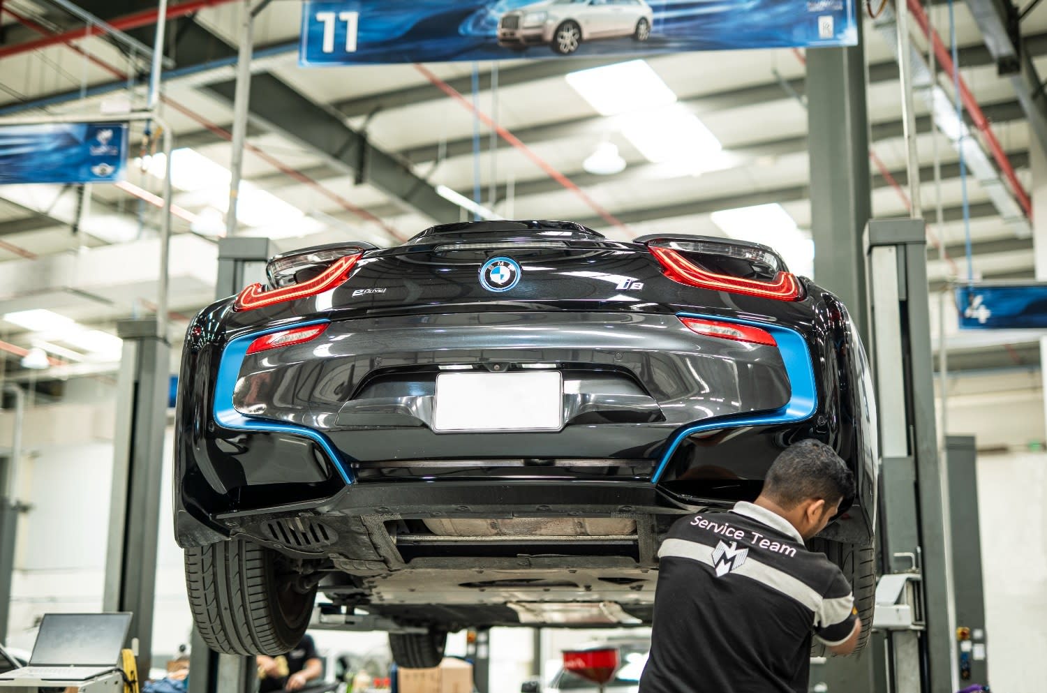 roadside assistance services in Dubai