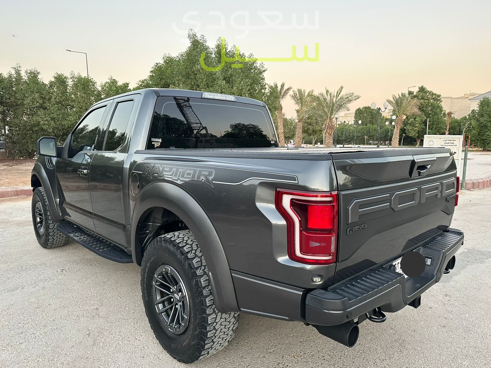 2019 اودي ار 8 في 10 بلس