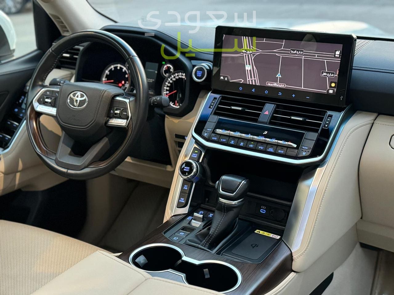 2019 اودي ار 8 في 10 بلس