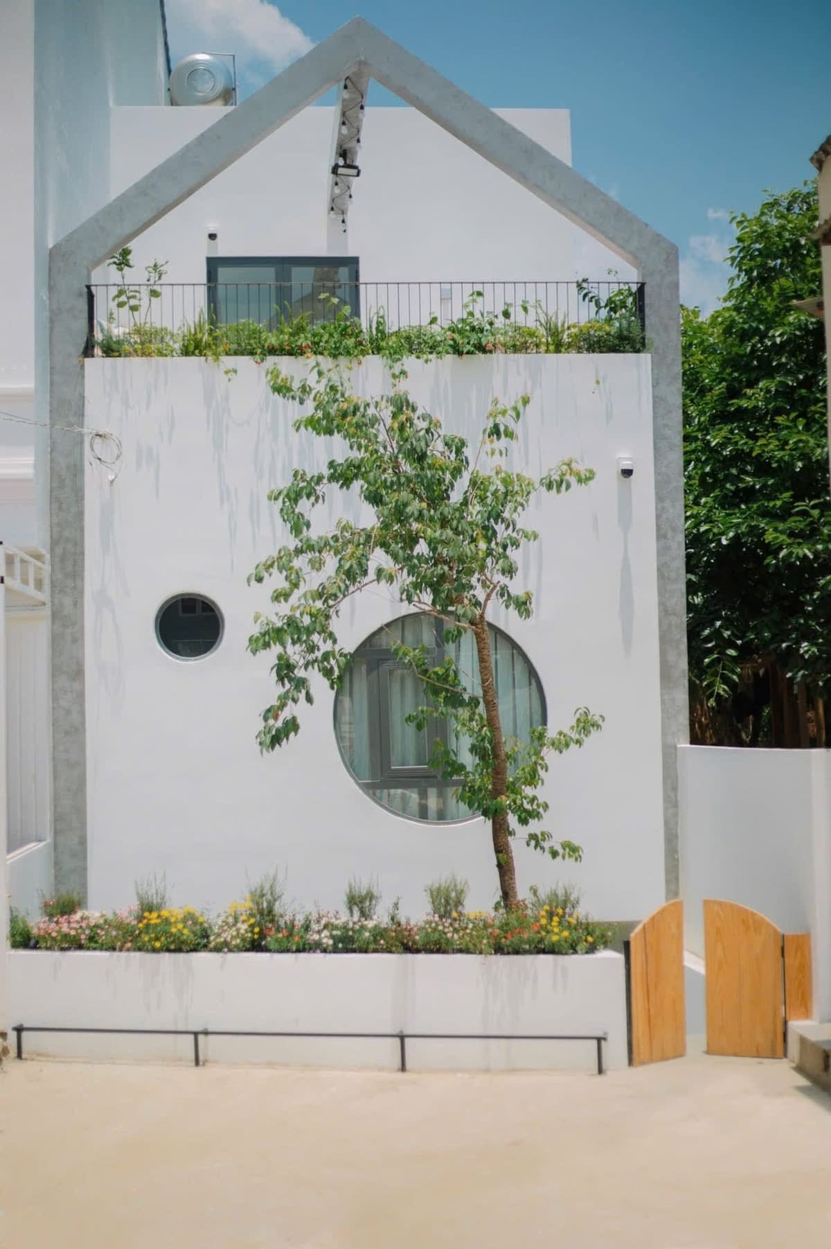Căn home có gu xinh xắn với tiện nghi hiện đại