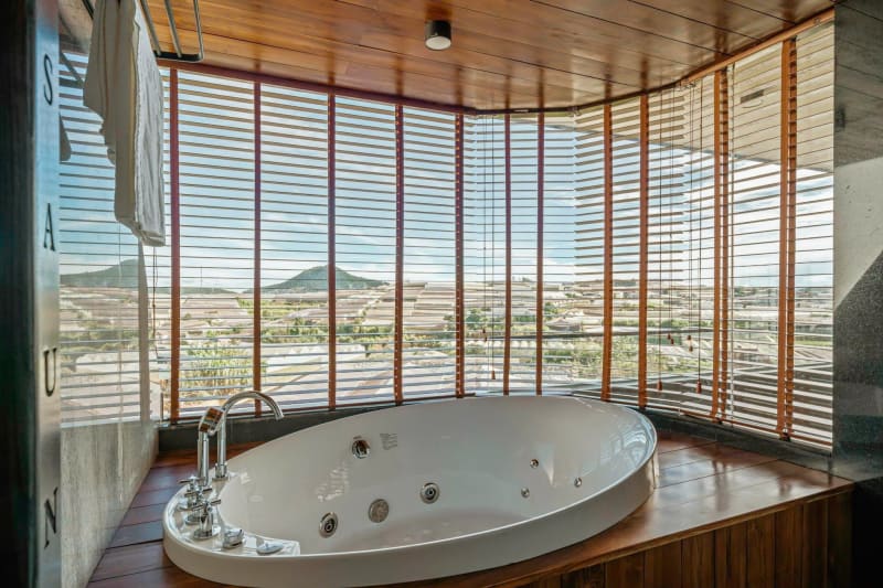 Villa phong cách Nhật Bản - sân vườn thoáng mát - view nhà lồng (V-07)