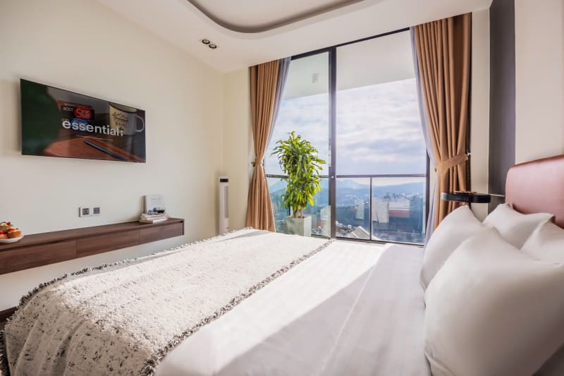Villa nghỉ dưỡng yên tĩnh - Sân vườn rộng rãi - nội thất sang trọng V-08