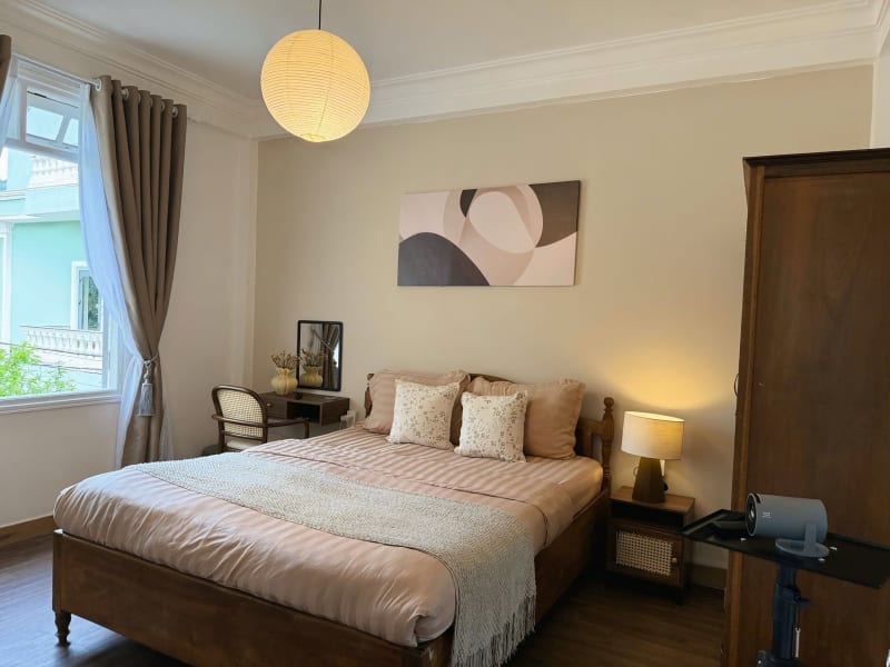 Căn home view đẹp - yên tĩnh - có sân BBQ - có máy chiếu