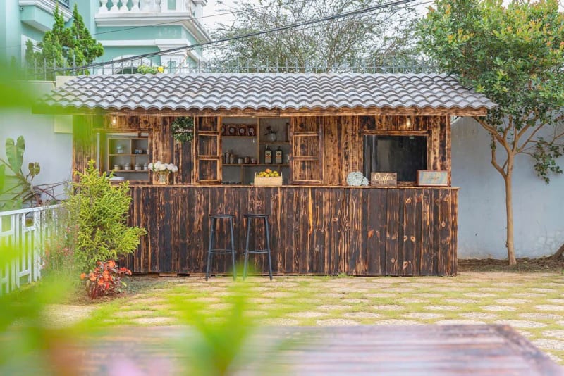 Căn home view đẹp - yên tĩnh - có sân BBQ - có máy chiếu