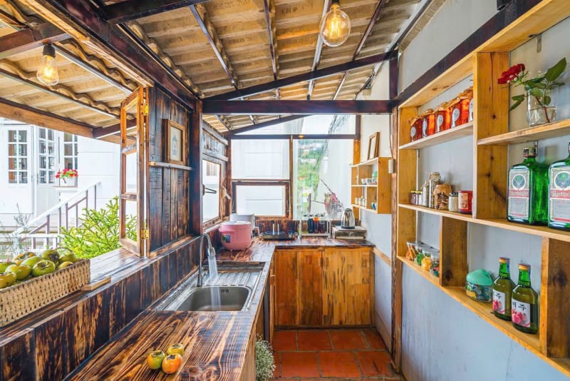 Căn home view đẹp - yên tĩnh - có sân BBQ - có máy chiếu