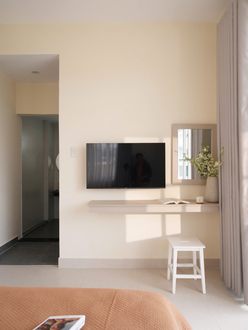 Villa có sân cỏ xanh mát - 5 phòng ngủ đơn - đầy đủ tiện nghi