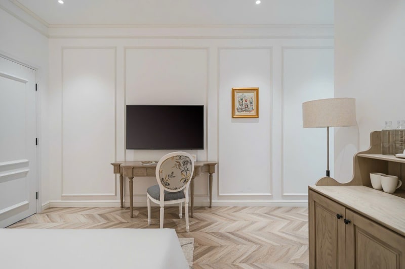 Villa bán cổ điển - máy lạnh riêng mỗi phòng (V-17)