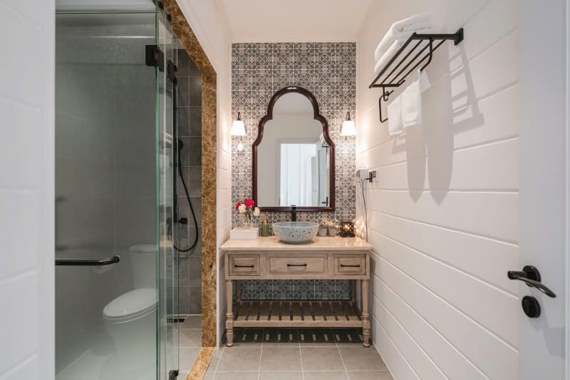 Villa bán cổ điển - máy lạnh riêng mỗi phòng (V-17)