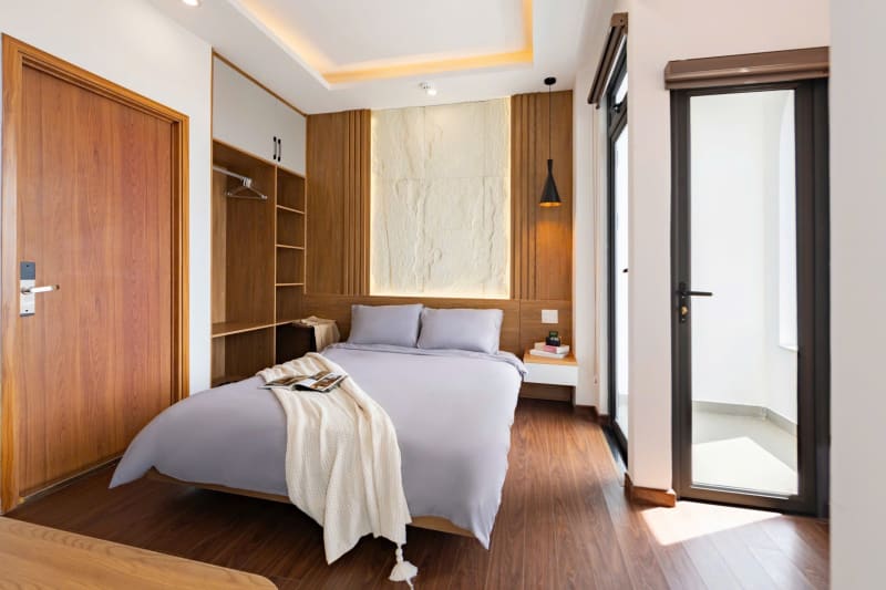 Villa hiện đại với bồn tắm săn mây hiện đại tiện nghi
