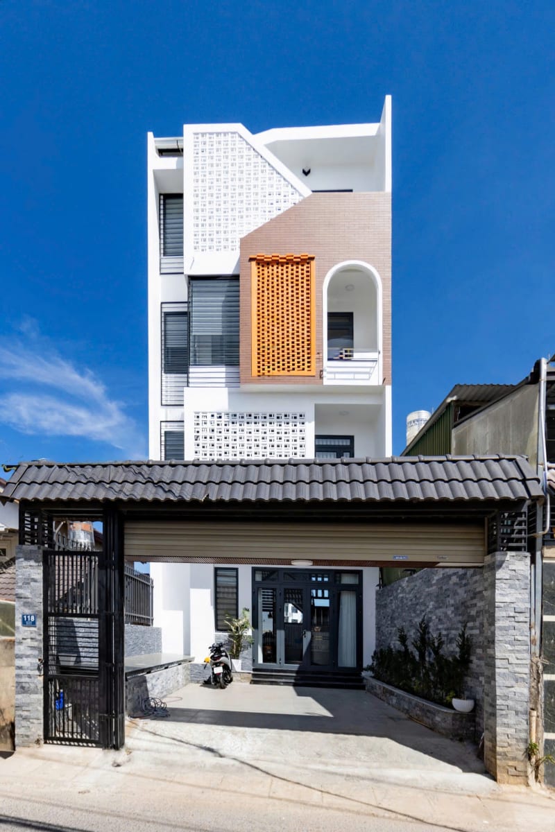 Villa hiện đại với bồn tắm săn mây hiện đại tiện nghi