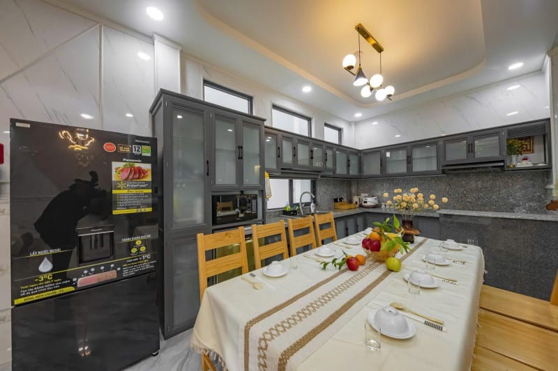 Villa mới xây - giá rẻ - ngay trung tâm (V-30)