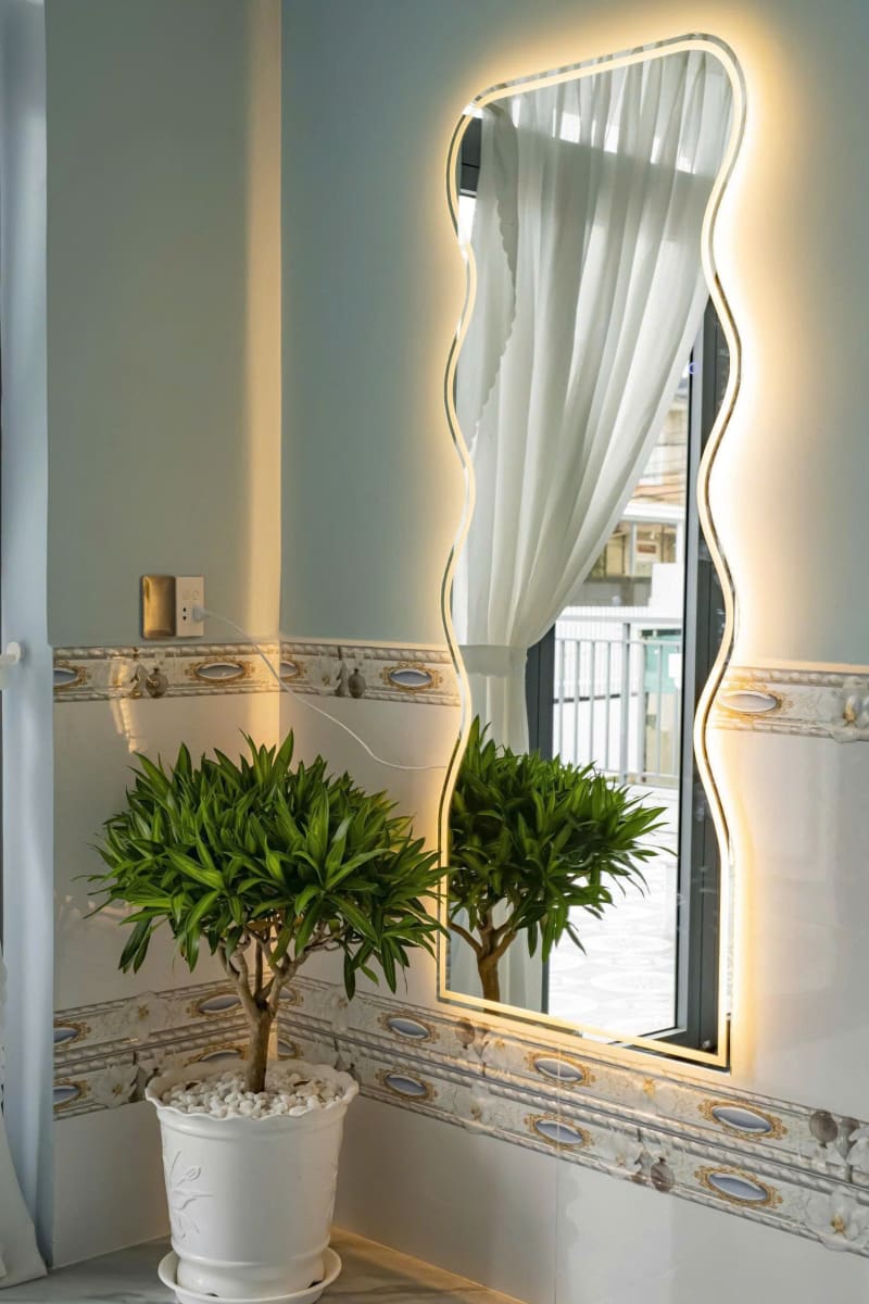 Villa mới xây - giá rẻ - ngay trung tâm (V-30)