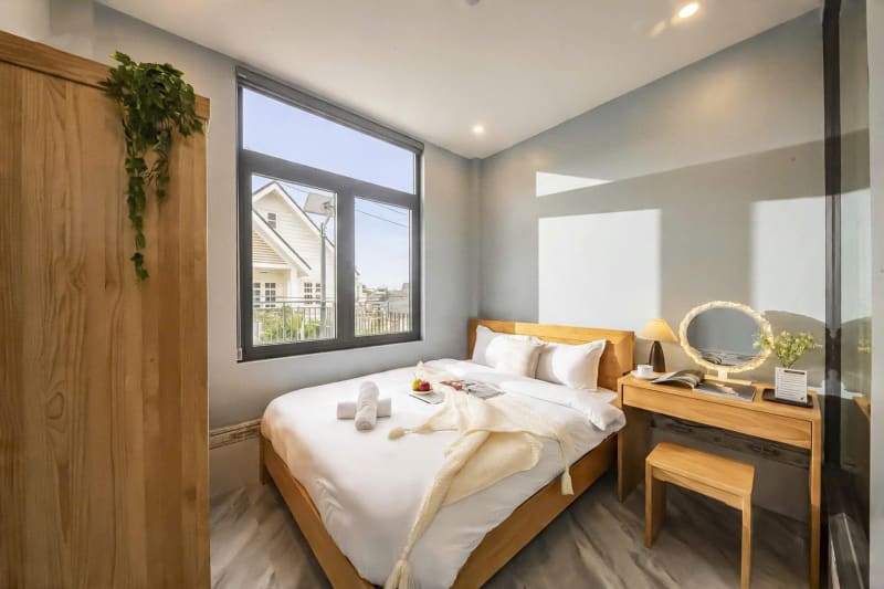Villa mới xây - giá rẻ - ngay trung tâm (V-30)