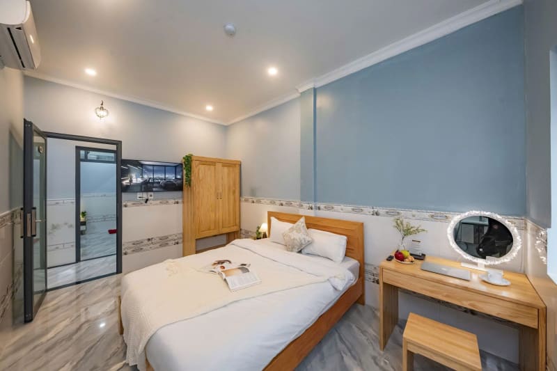 Villa mới xây - giá rẻ - ngay trung tâm (V-30)