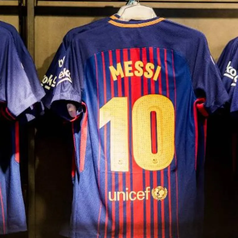 Official Nike Barcelona Football Kit 2017/18