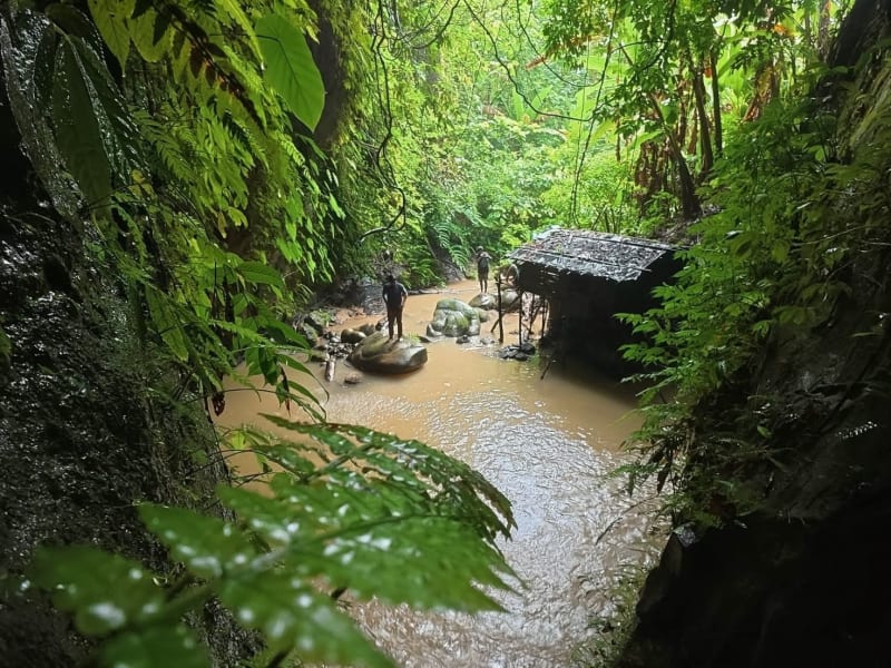 Bushcraft Survival Camp – A Different World by Ataullah Mesbah