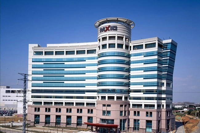 旺宏 (2337) 亮燈漲停 - 雲飛解析：220 億元大擴產背後的「舊記憶體」復甦與評價重估。