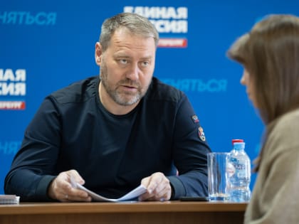 Александр Бельский встретился с петербуржцами в общественной приемной