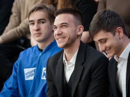 Молодежь Петербурга встретилась с Председателем Законодательного Собрания