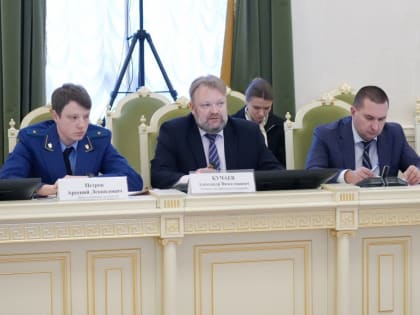 Петербургские депутаты рассмотрят инициативу о наделении правительства полномочиями по определению мест перегрузки рыбной продукции