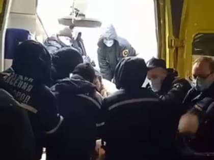 В Нижнем Новгороде мужчину весом 320 кг госпитализировали 20 человек