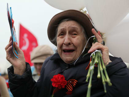 Смольный не стал увеличивать размер выплаты ветеранам войны ко Дню Победы