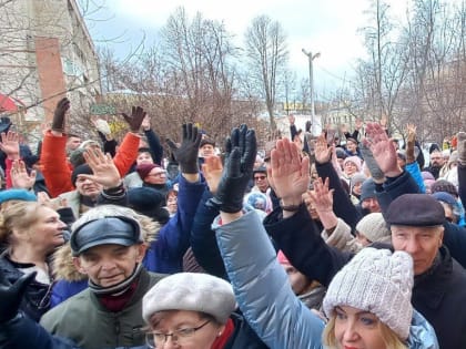 Народный сход в Нарвской Заставе против реновации объединил почти 150 жителей