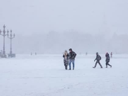 Названа причина введения «желтого» уровня погодной опасности в Петербурге 26 февраля