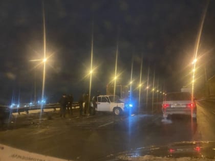 Авария с участием трех машин произошла на Московском шоссе