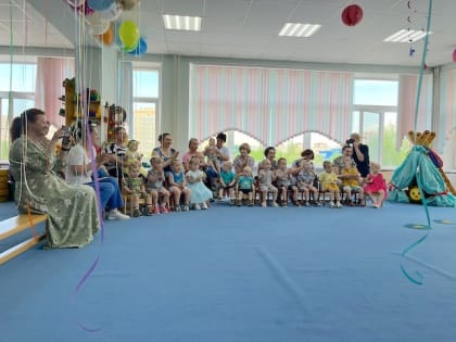  Поздравление с Днем защиты детей от стоматологов.