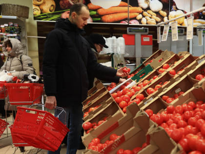 Не туда ограничили. Помидоры и бананы за сентябрь подорожали на 20%, а дизель — всего на 6%