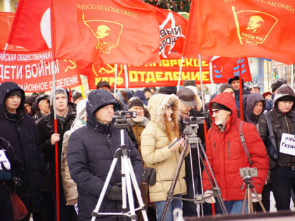 Петербуржцы вышли на митинг против действующей социально-экономической политики