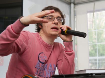Петербургского писателя Аствацатурова назначили и.о. декана факультета свободных искусств и наук СПбГУ