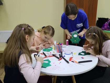 Молодогвардейцы Фрунзенского района провели мастер-класс в поддержку военных