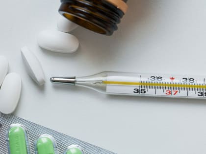 Петербуржцам рассказали, кому положено 100% зарплаты на больничном