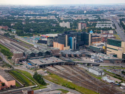 Арендаторы начали покидать офисы в районе «Ладожской» еще до ее закрытия