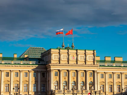 Петербургские депутаты пропустят ряд заседаний в весеннюю сессию