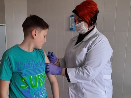 В Петербург доставили новую партию вакцины от COVID-19