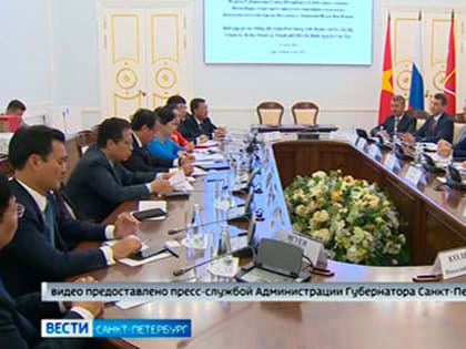 В Смольном обсудили организацию прямого авиасообщения между Петербургом и Вьетнамом
